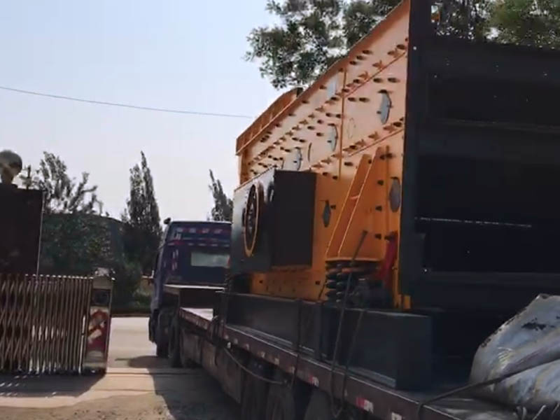 山東履帶式移動(dòng)破碎站廠家 山東履帶式移動(dòng)破碎站廠家